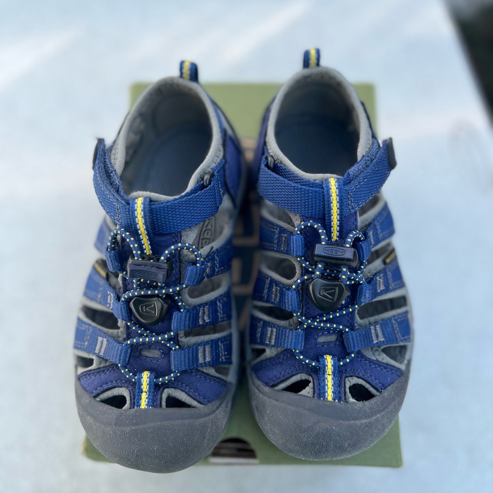 Kids Blue and Gray Outdoor Sandals